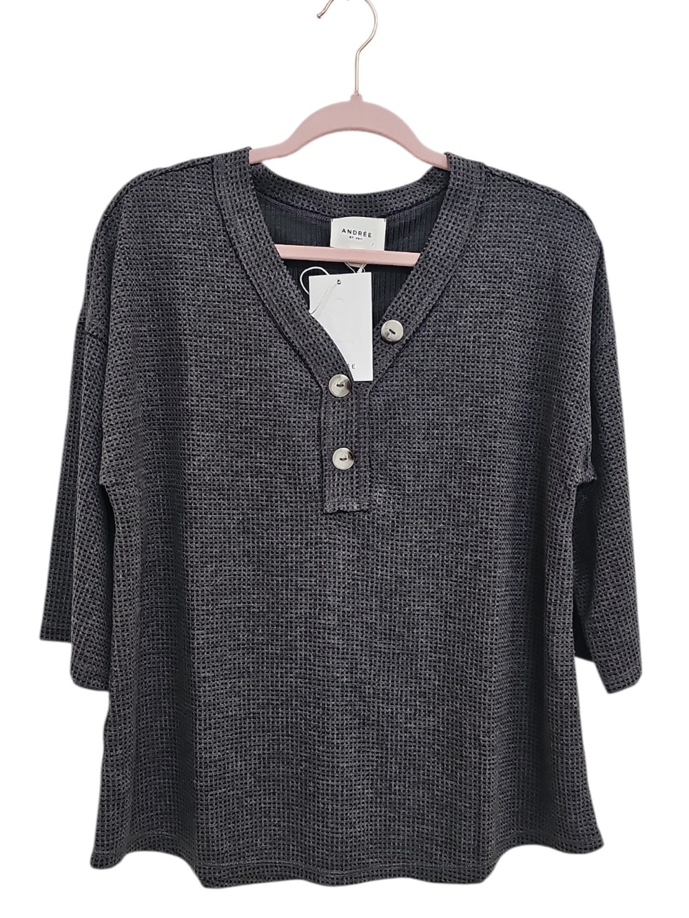 ANDREE BY UNIT NWT Top Black textured Light Weight sm - large